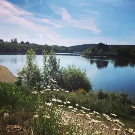 Moderne In Meeresnaehe In *